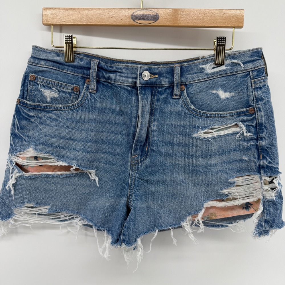 American Eagle 90s Boyfriend Short Distressed Floral Patch Denim Blue Size 10